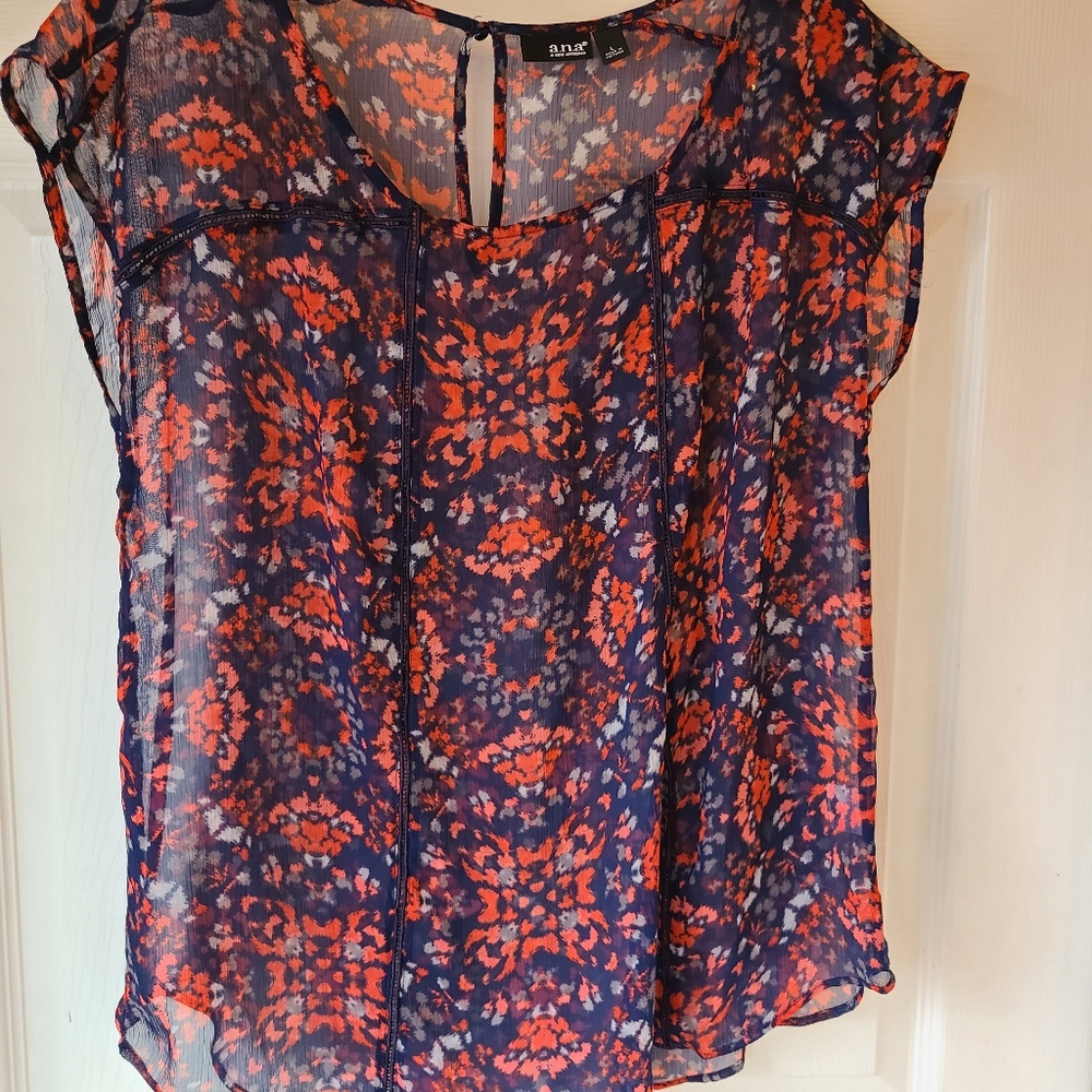 A.n.a. Navy and Red Top sz L